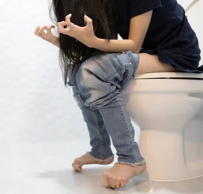 Mariana concentra sus fuerzas en el baño. 15 min. $$$